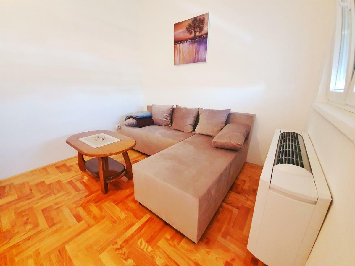 Apartman 44 Bijeljina Esterno foto